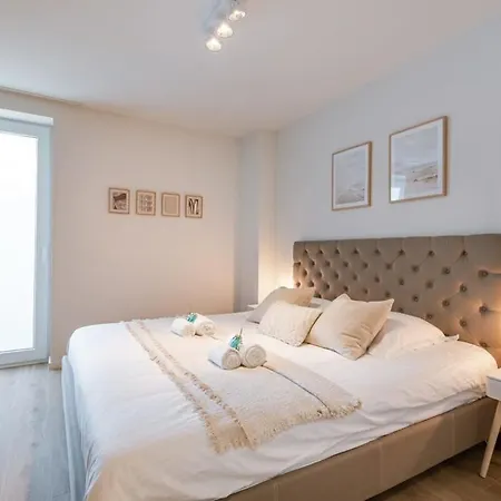 アパート Huswell - Very Pleasant With Communal Pool