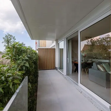 Huswell - Very Pleasant With Communal Pool Appartement Nieuwpoort